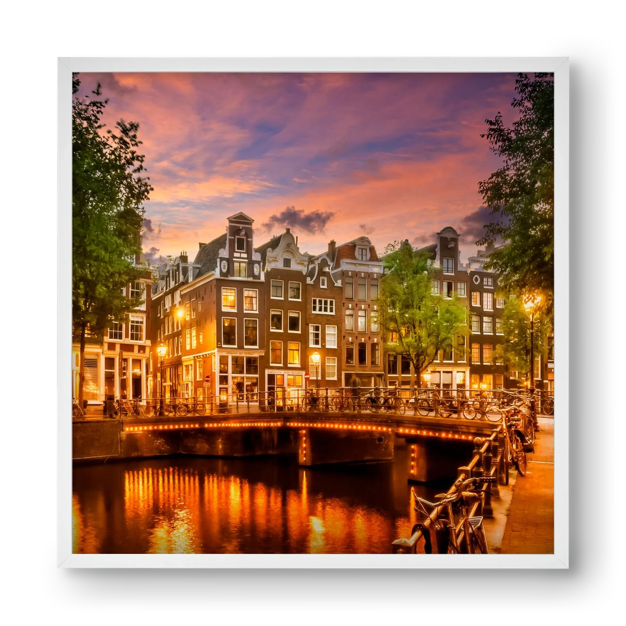 AMSTERDAM Idyllic impression from Singel - artbridge