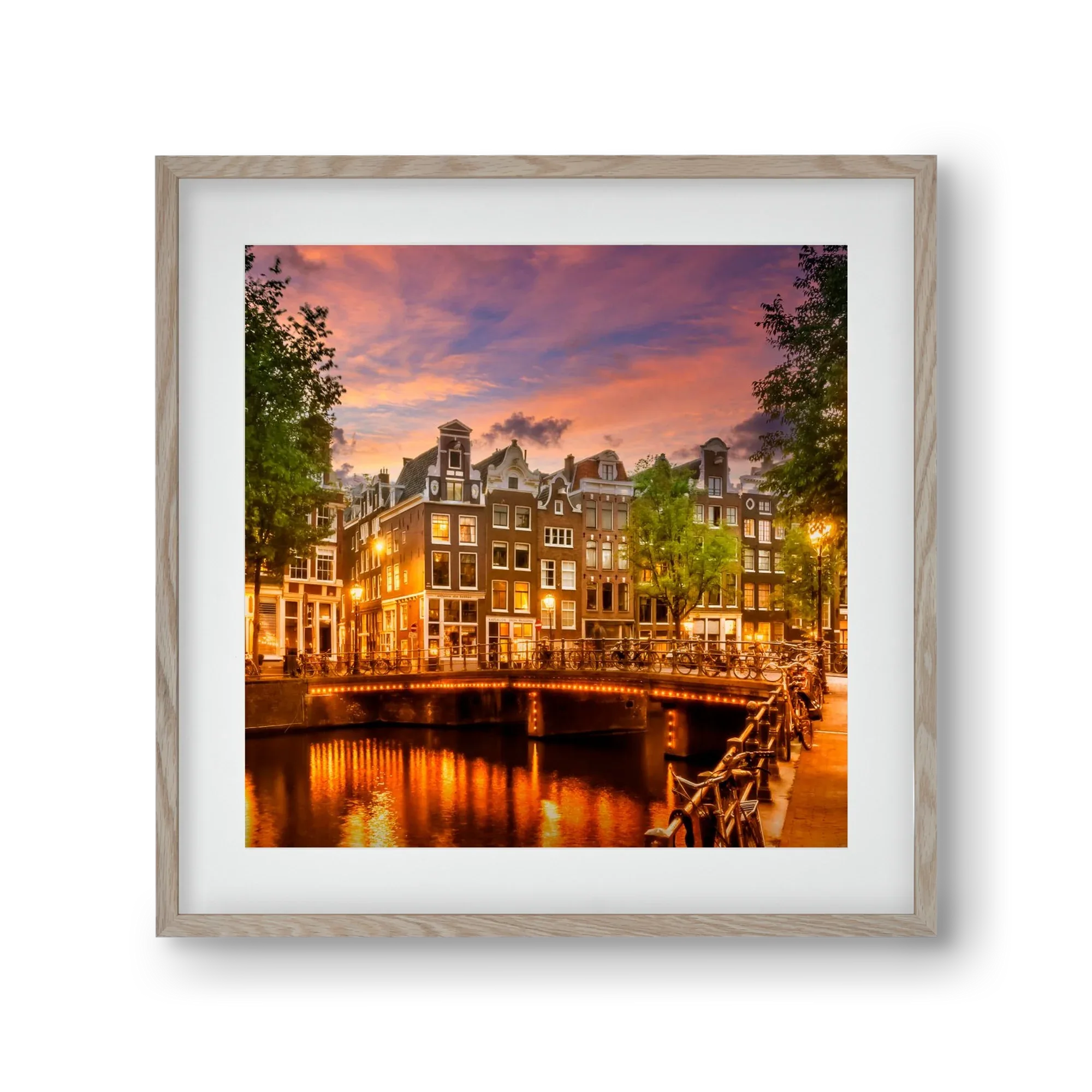AMSTERDAM Idyllic impression from Singel - artbridge