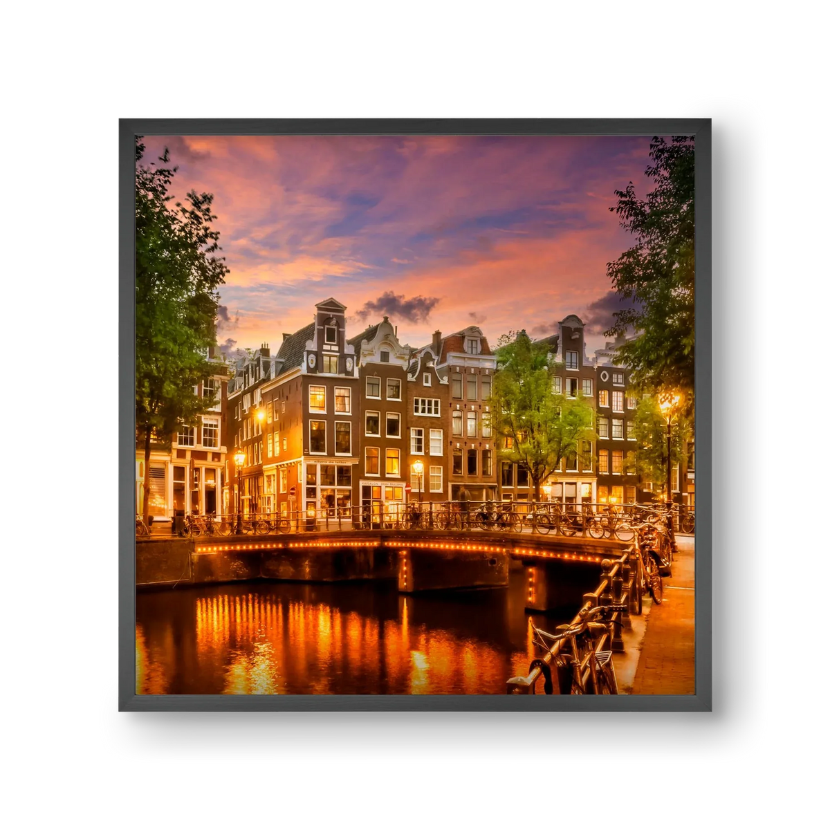 AMSTERDAM Idyllic impression from Singel - artbridge