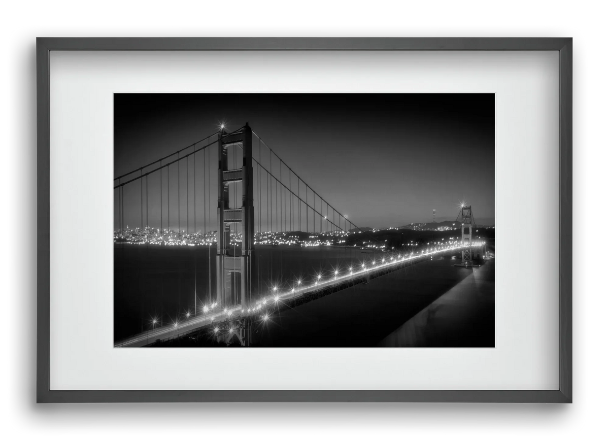 Evening Cityscape of Golden Gate Bridge | Monochrome - artbridge