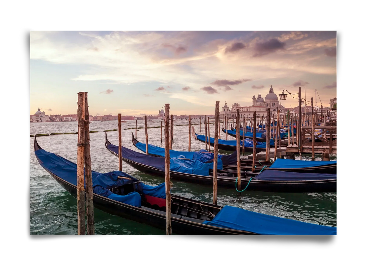VENICE Gondolas & Santa Maria della Salute - artbridge