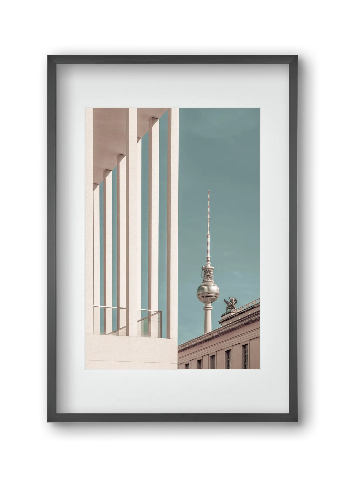 BERLIN Television Tower | urban vintage style - artbridge