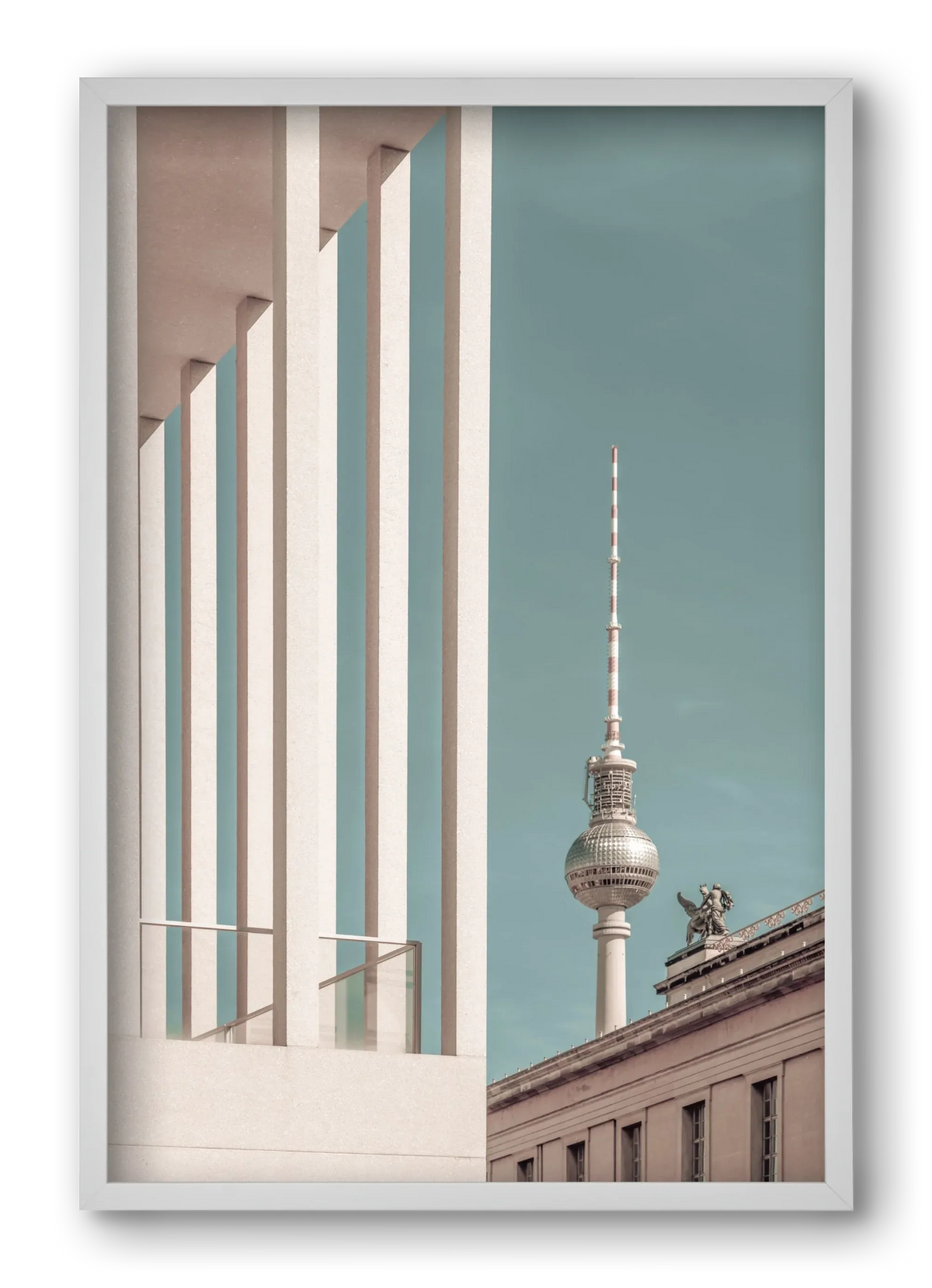 BERLIN Television Tower | urban vintage style - artbridge
