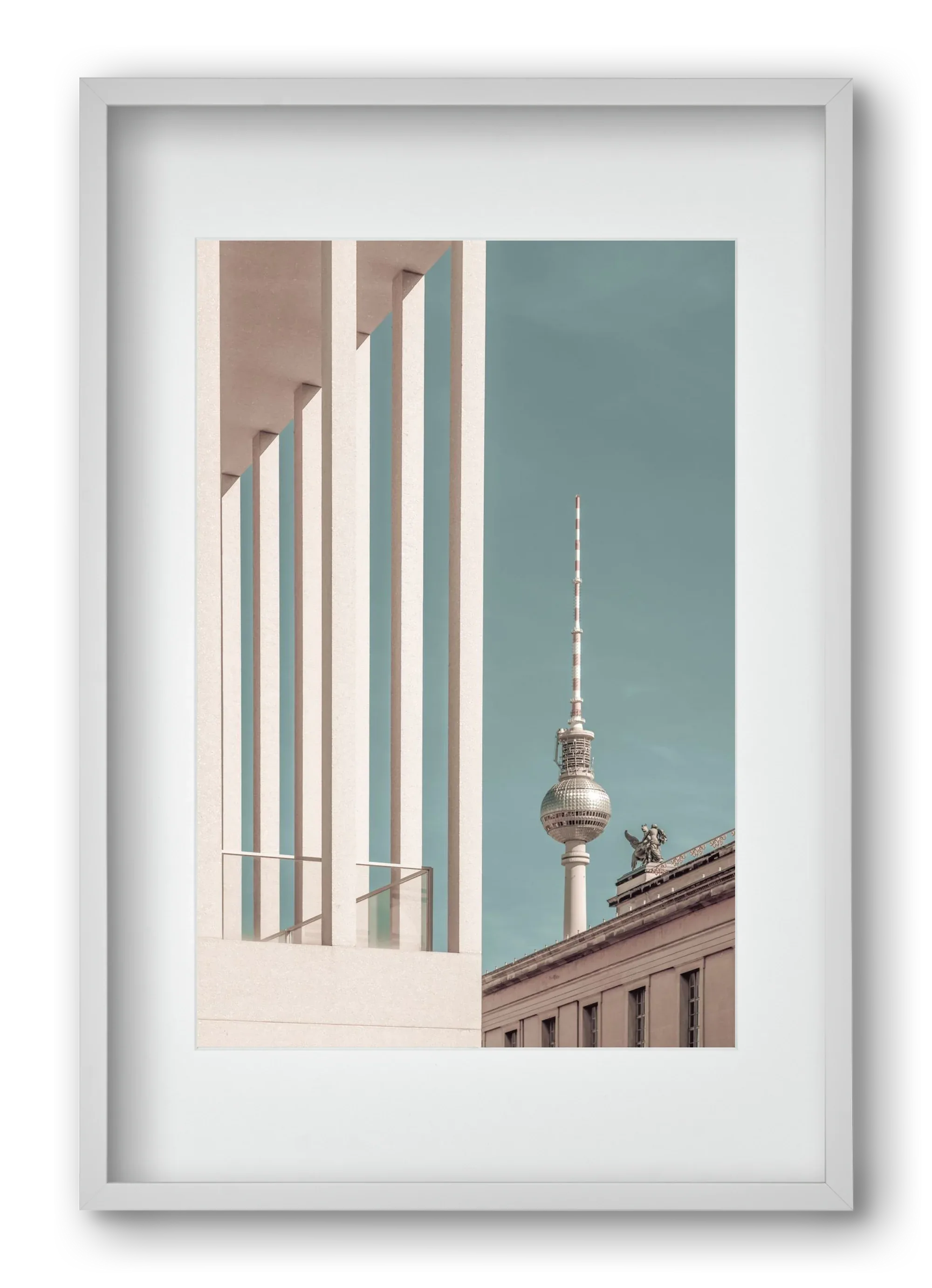 BERLIN Television Tower | urban vintage style - artbridge