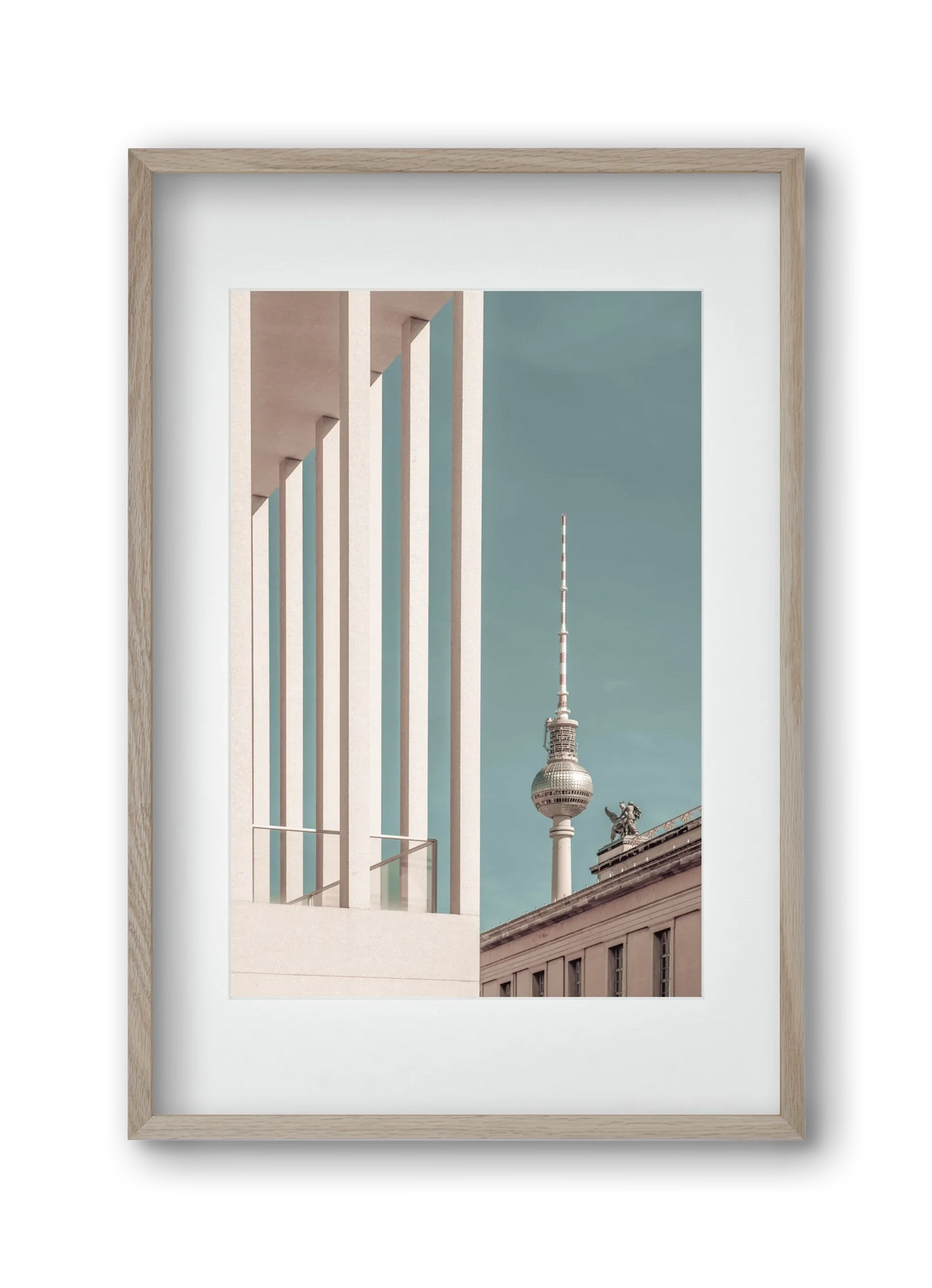 BERLIN Television Tower | urban vintage style - artbridge