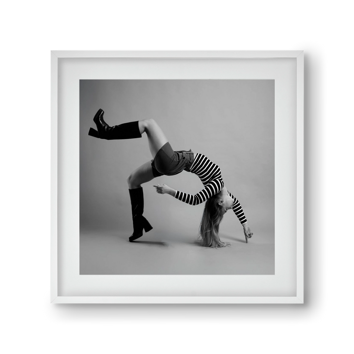 Balance, 30x30 cm (20x20 cm), Fehér keret, paszpartuval